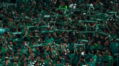 saudi fans.jpg